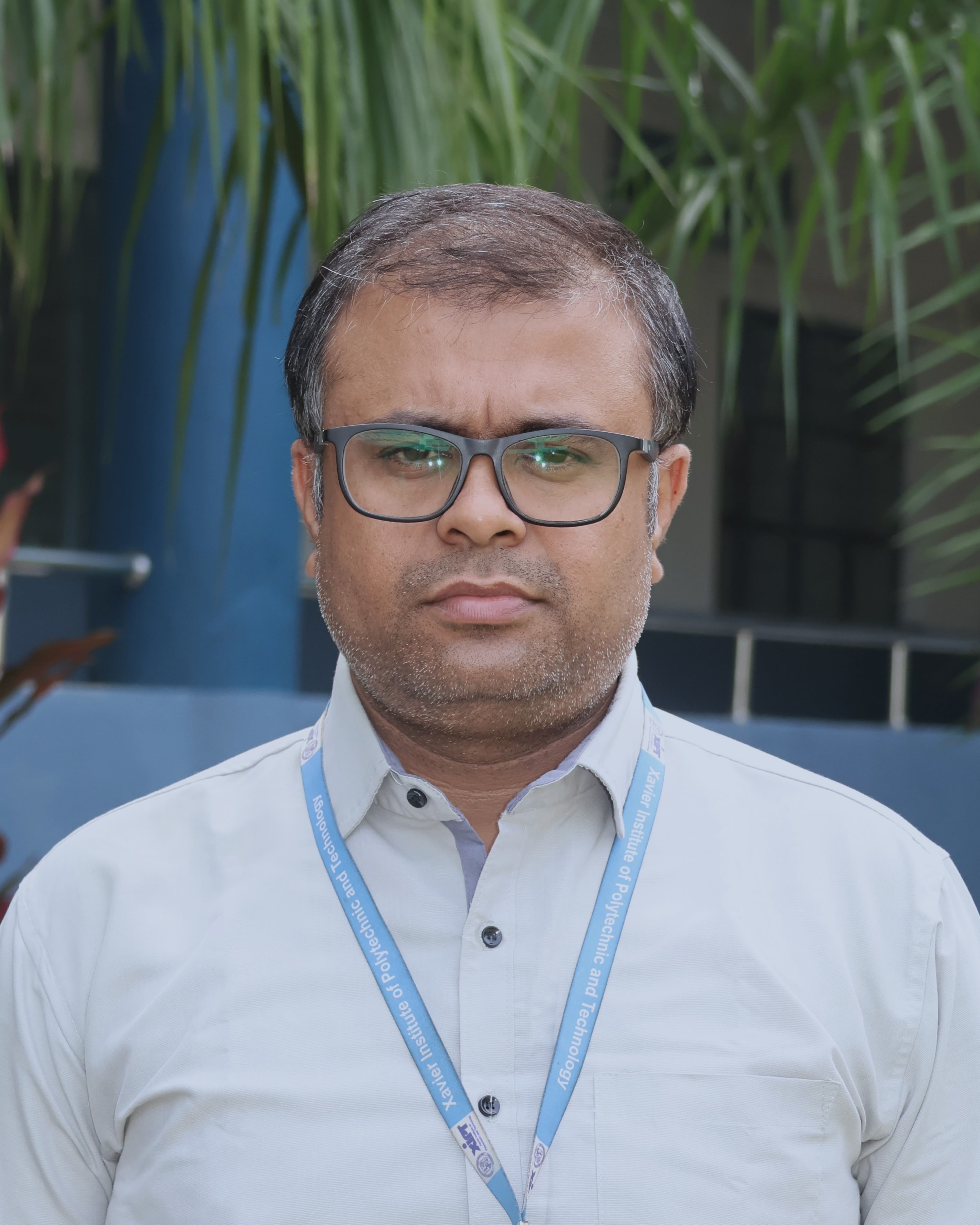 Mr. Om Shankar Dewadi